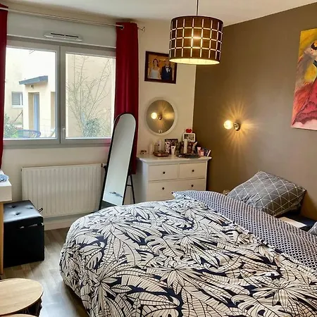 T3 Au Calme + Jardin & Terrasse + Parking 아파트 *